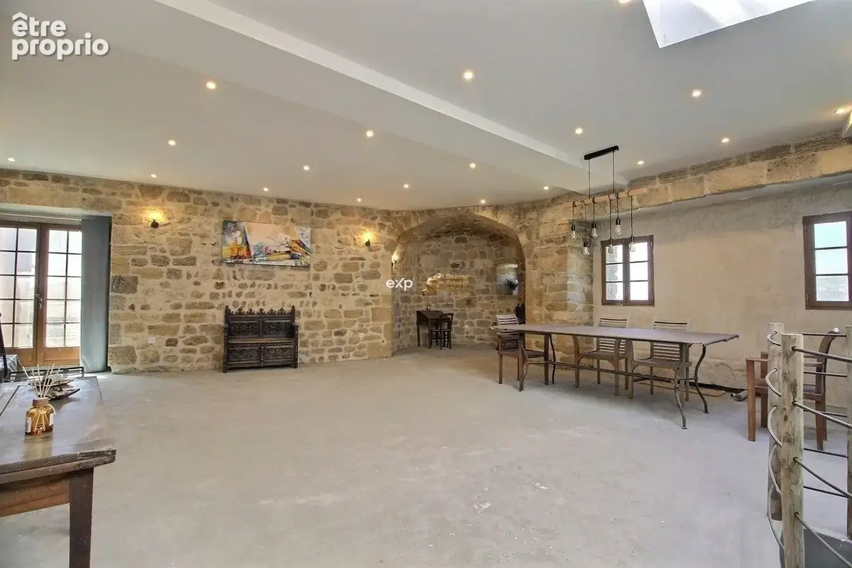 Maison 180 m² à Alleins  - photo 3