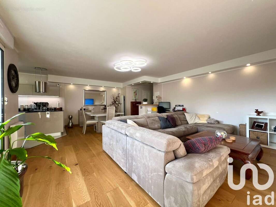 Photo 6 - Appartement à OZOIR-LA-FERRIERE