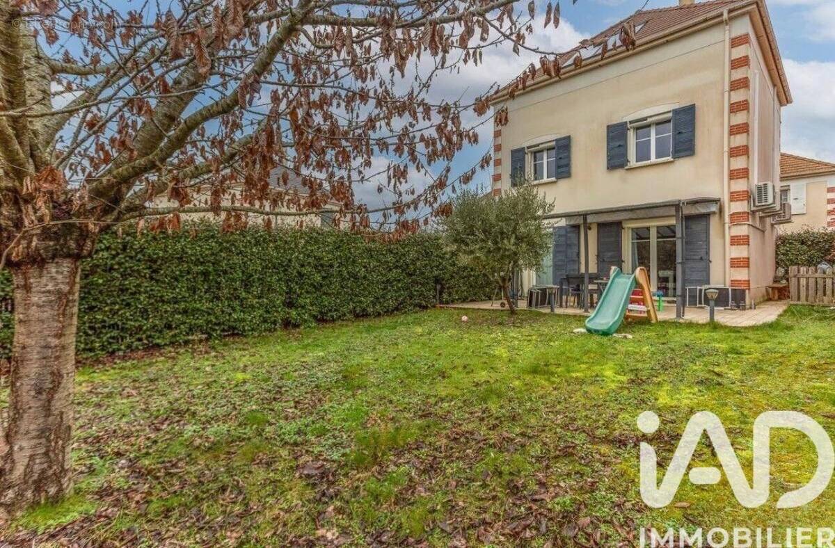 Photo 1 - Maison à VILLIERS-SUR-ORGE