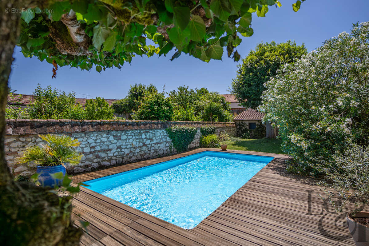 Maison à VILLENEUVE-SUR-LOT