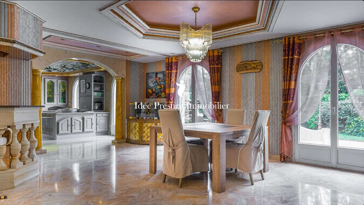 Maison à SAINT-FARGEAU-PONTHIERRY