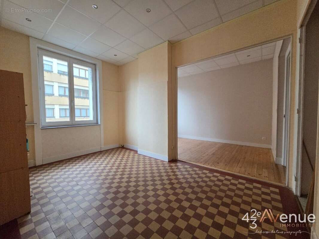 Appartement à SAINT-ETIENNE