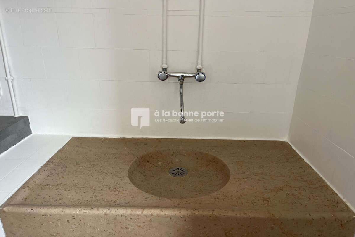 Appartement à SAINT-CYR-SUR-MER