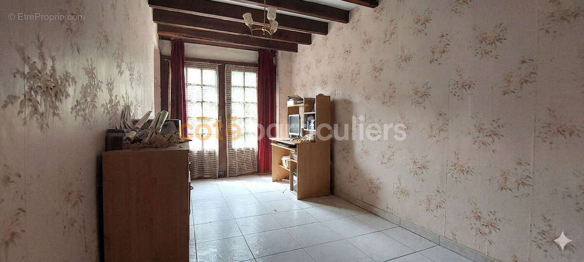 Maison à TIREPIED