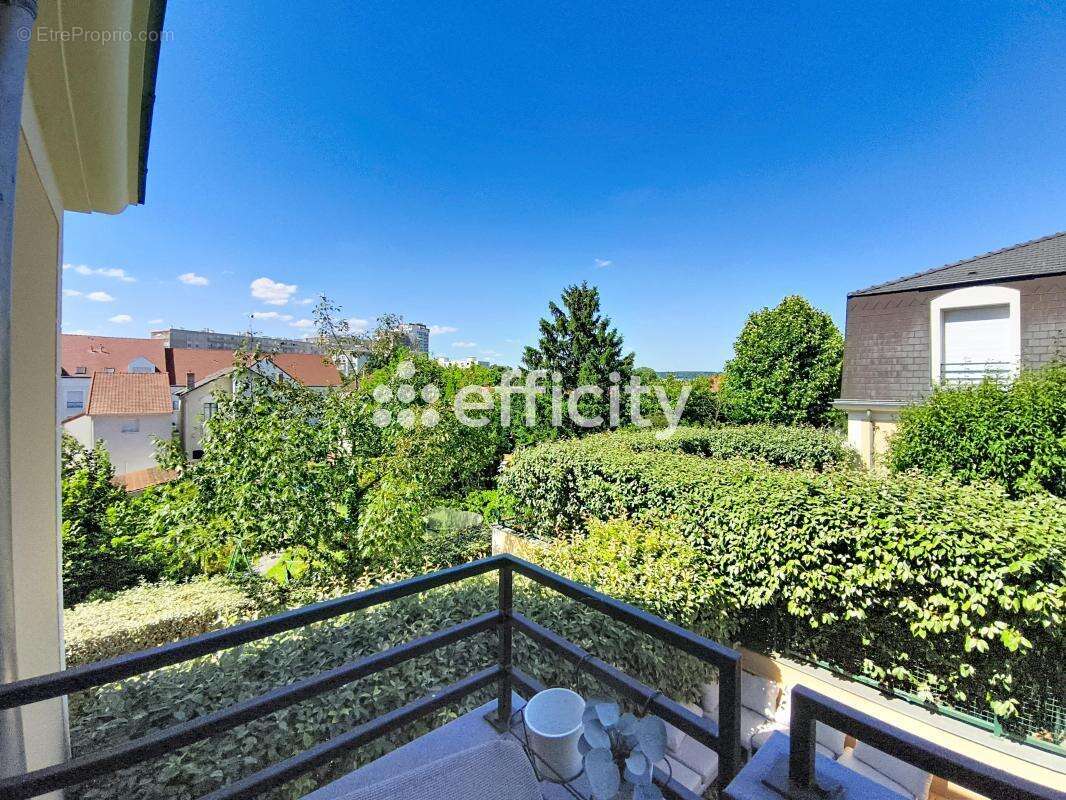 Appartement à SAINT-GRATIEN