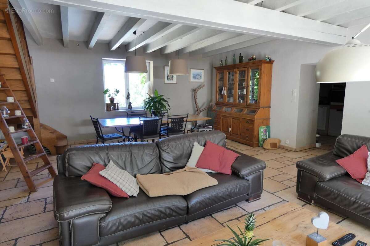 Le creusot - au calme - belle maison en pierres - photo 6