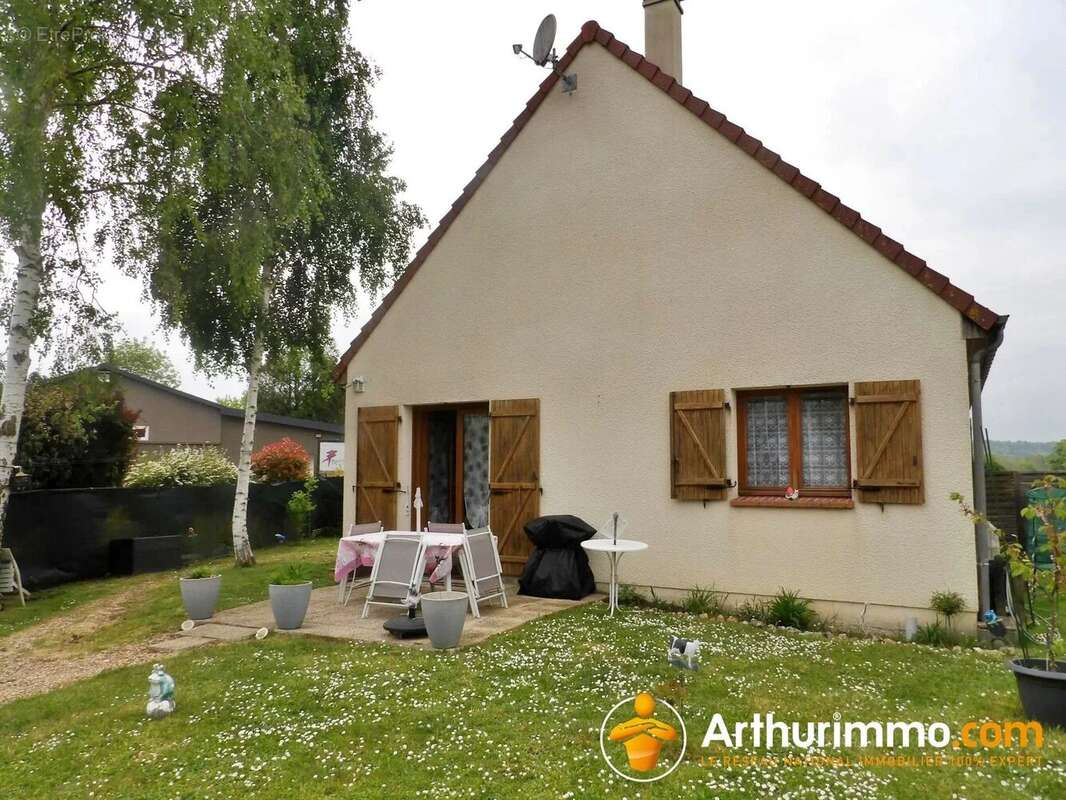 Maison à BUEIL