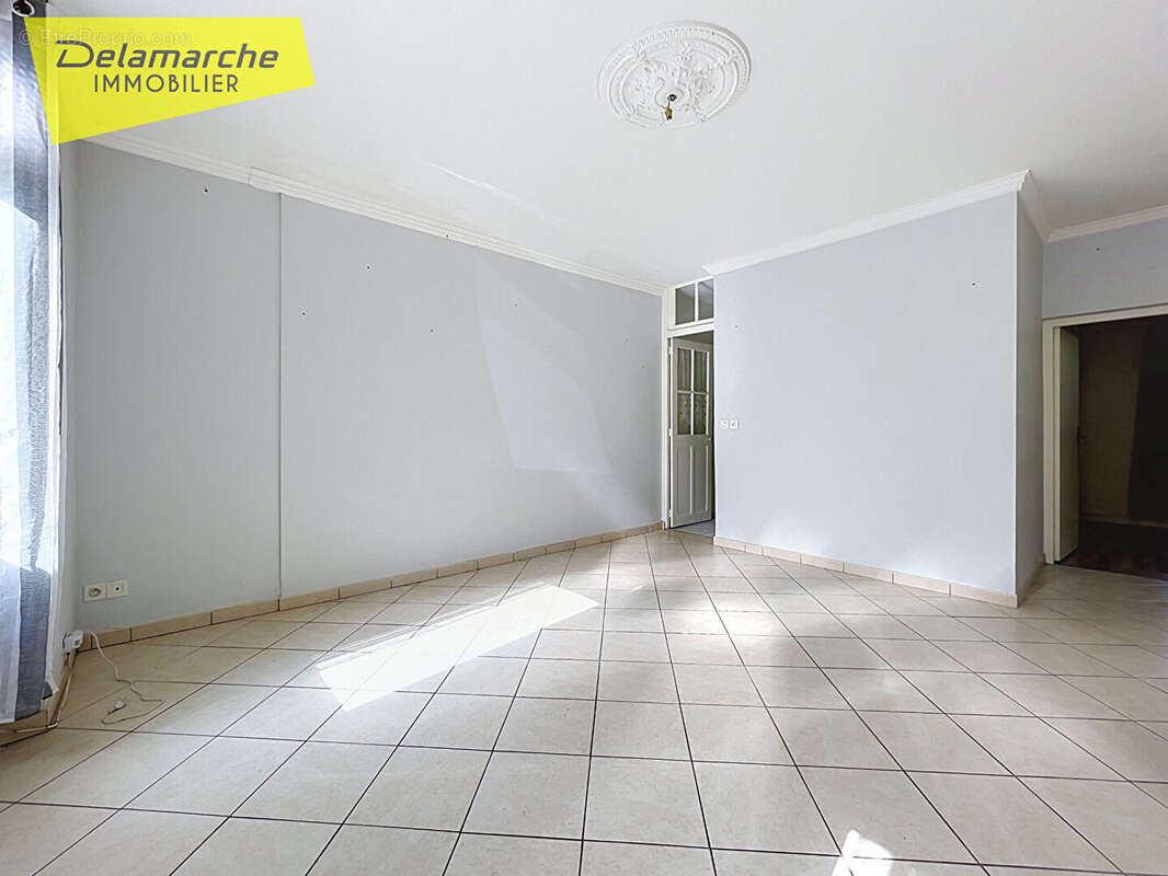 Appartement à SAINT-HILAIRE-DU-HARCOUET