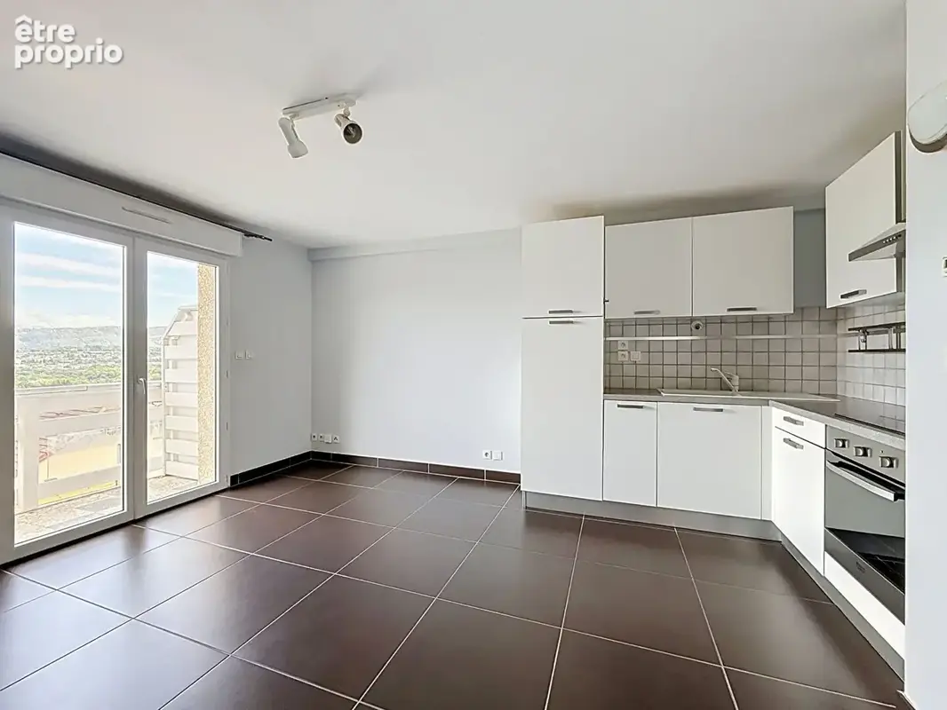 Appartement à POISY