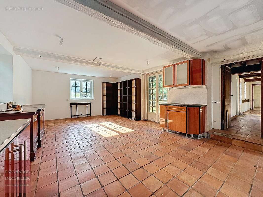 Maison à SAINT-GEORGES-EN-AUGE