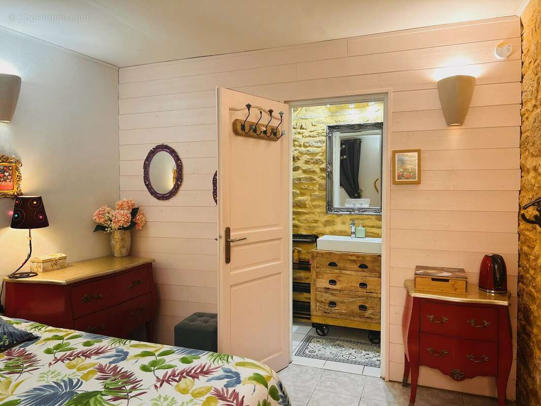 Maison en pierre 3 chambres avec terrasse à deux pas du centre historique de Sarlat-la-Canéda - photo 7