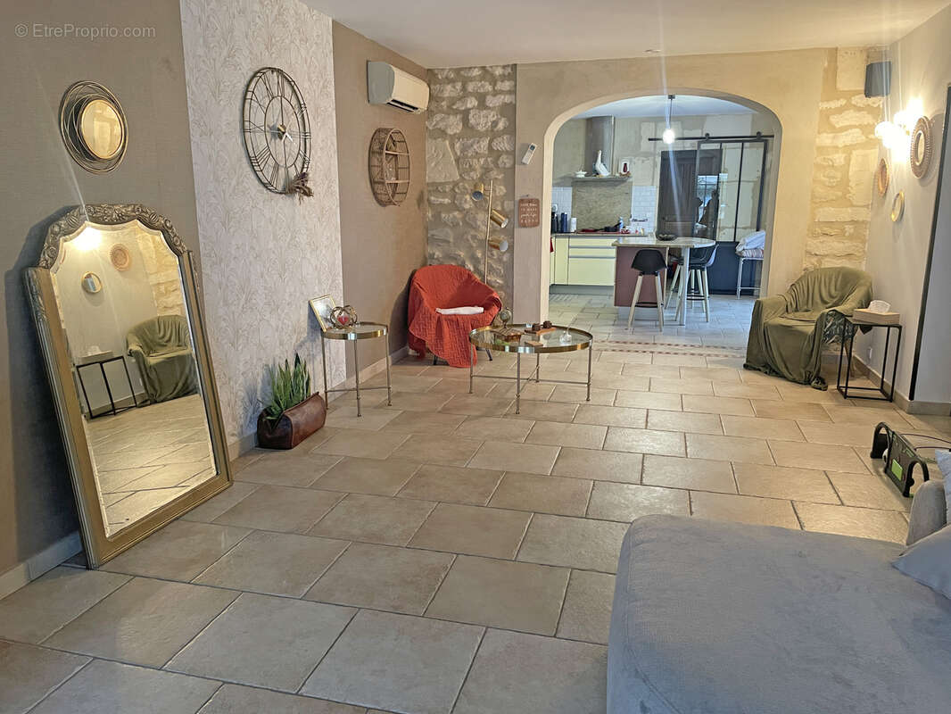 Maison à BELLEGARDE