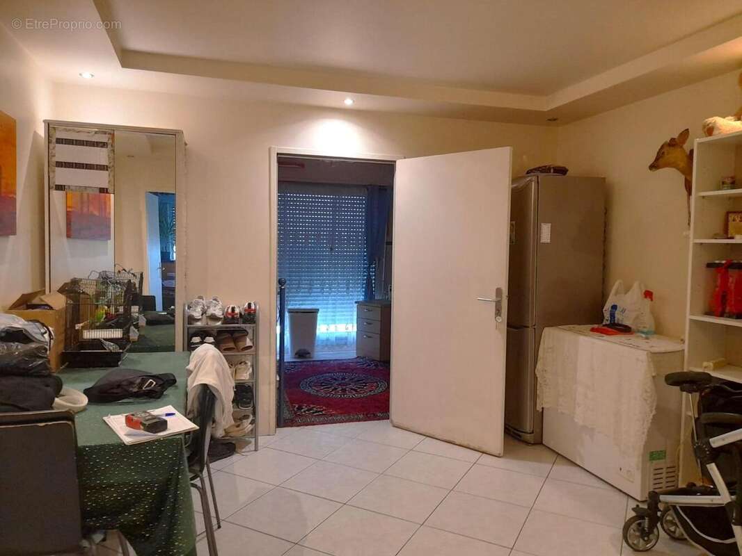 Appartement 82 m² à Venissieux  - photo 2