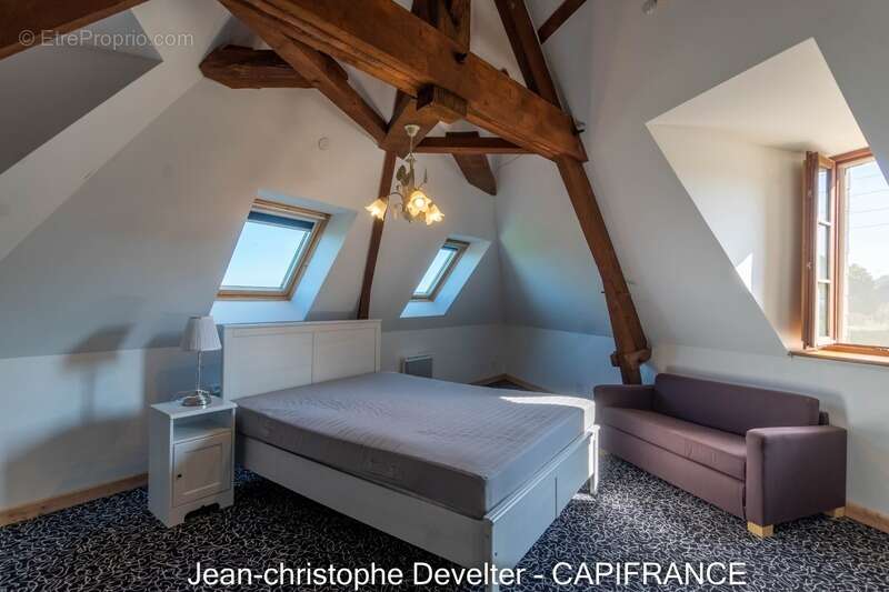 Maison à SAINT-GEORGES-BUTTAVENT