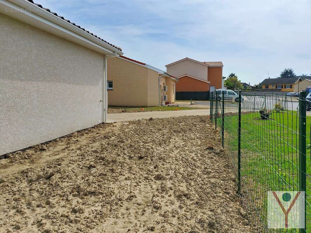 Maison à SAINT-DIDIER-SUR-CHALARONNE