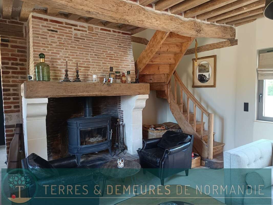Maison à PONT-L'EVEQUE