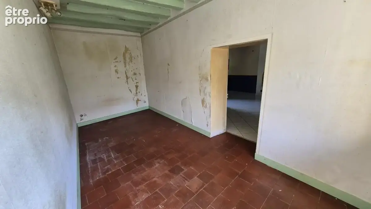 Maison ancienne à rénover   Garage et greniers aménageables - photo 6