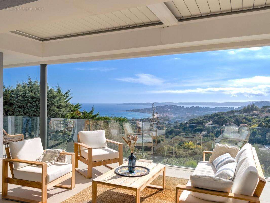 Sainte Maxime - Nartelle - Villa contemporaine d’exception – Vue mer panoramique - photo 6