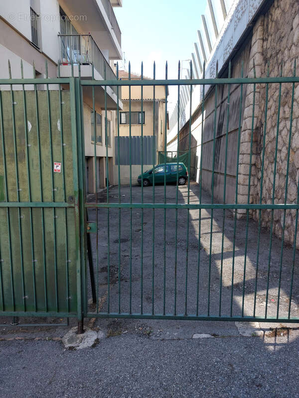 Parking à NICE