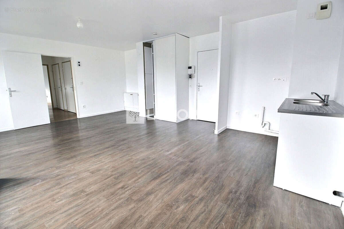 Appartement à GENNEVILLIERS