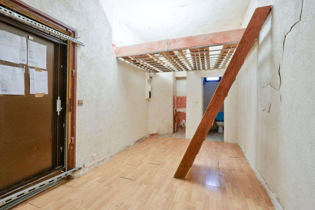 Commerce à SAINT-DENIS