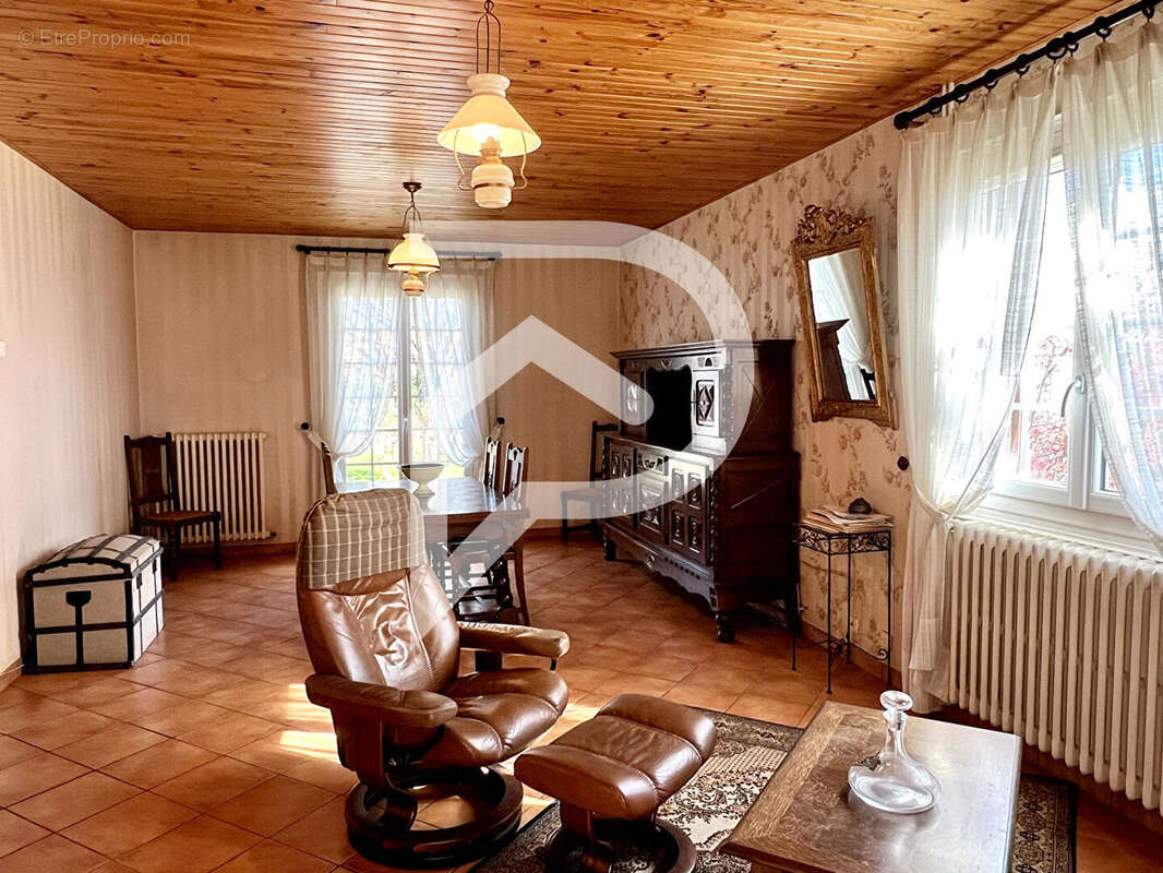 Maison à LAMONZIE-SAINT-MARTIN