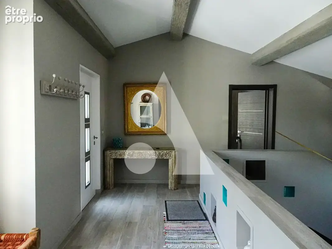 Saint-raphael superbe villa contemporaine avec piscine et 5 chambres - photo 4