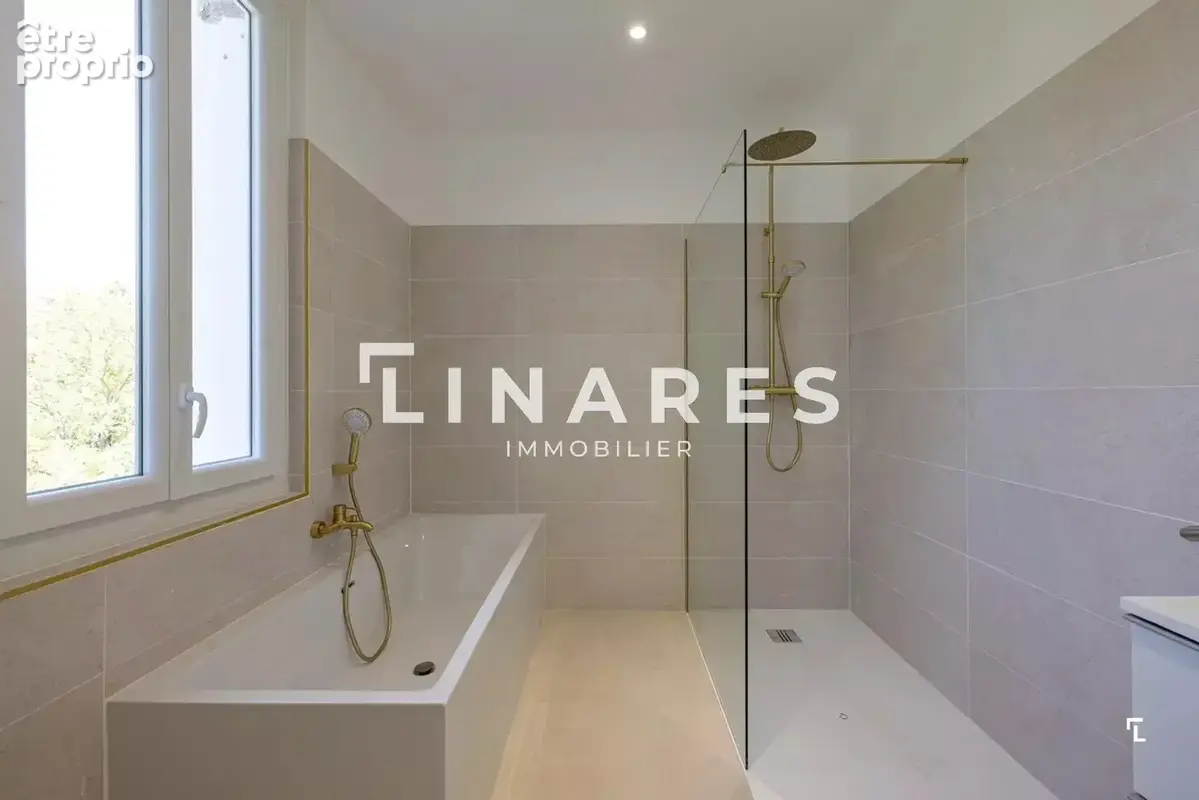 DIVINE IDYLLE - Maison de 147 m2 Parking et Terrasse - 13011 Marseille - Eoures - Les Camoins - photo 11