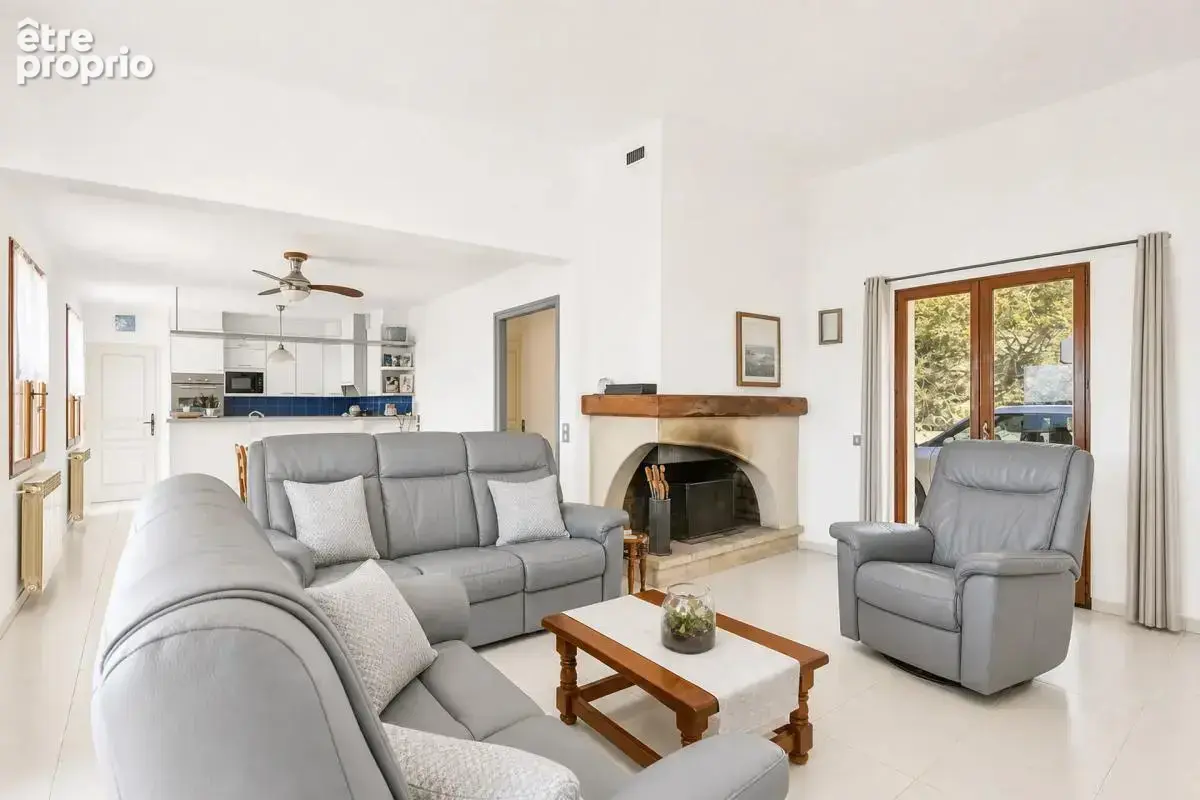 Maison de 5 pièces de 102 m²  + studio de 40m2 à Saint-Saturnin-lès-Apt - photo 3