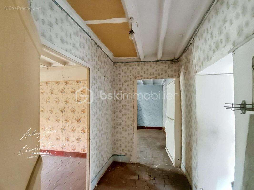 Maison à rénover 87 m² – fort potentiel – centre de Champigné - photo 11