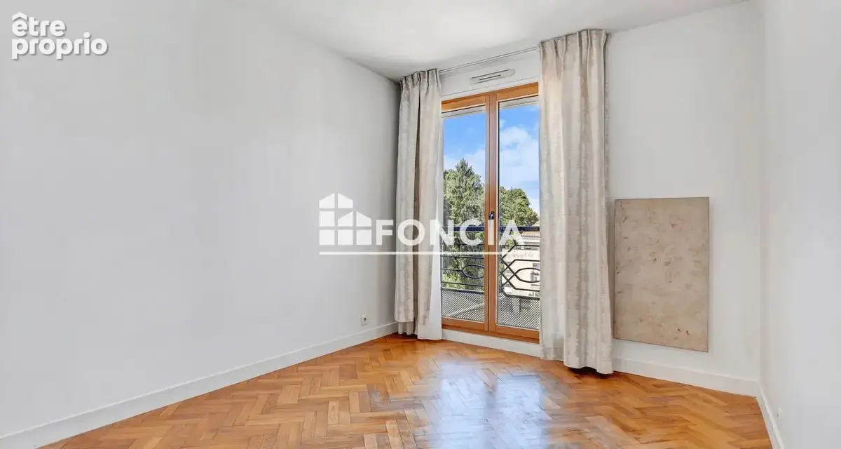 Appartement 4 pièces récent situé Rue Auguste MOUNIE EN HYPER-CENTRE-VILLE - photo 21