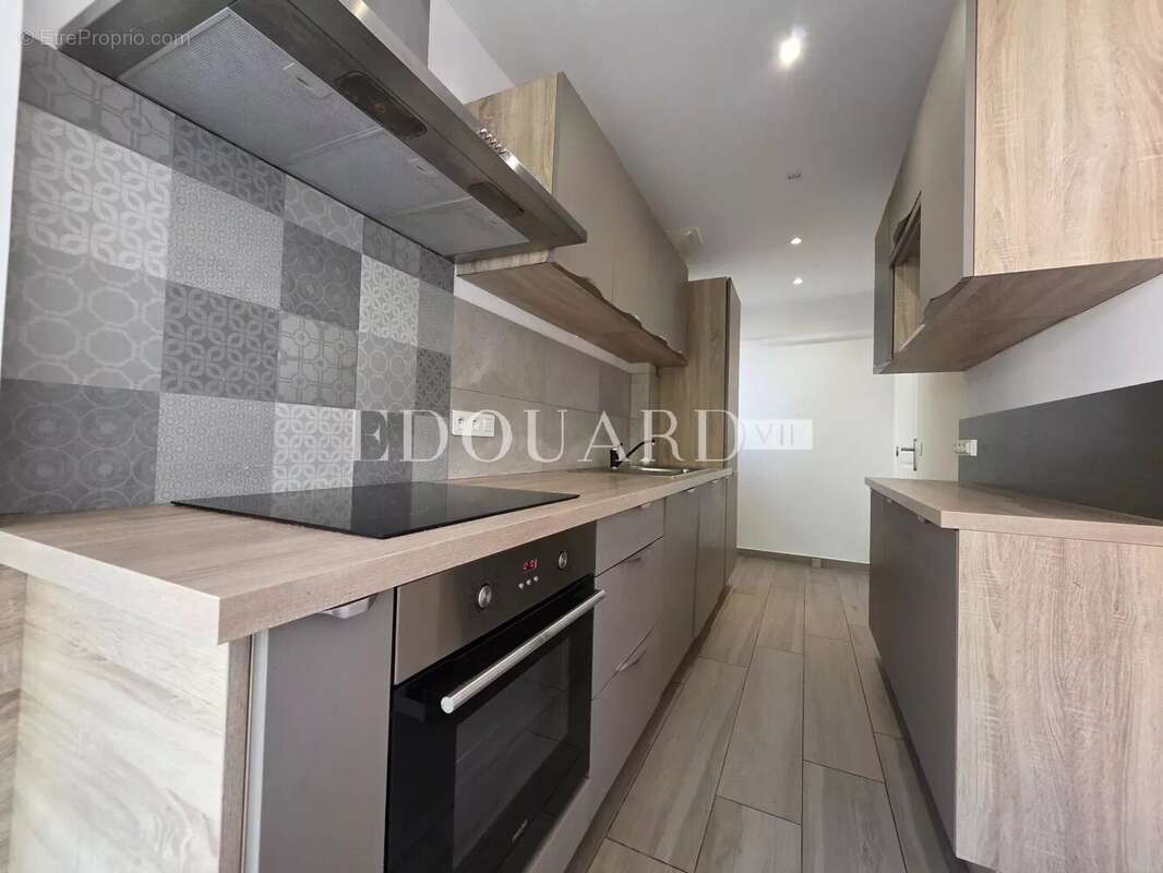 Appartement à ROQUEBRUNE-CAP-MARTIN