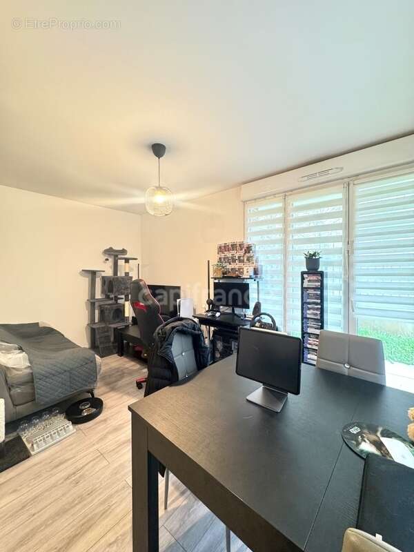 À Vendre – Bel Appartement F2 presque rénové avec une place de parking – Idéal un jeune couples, pour une personne ou Investisse - photo 4
