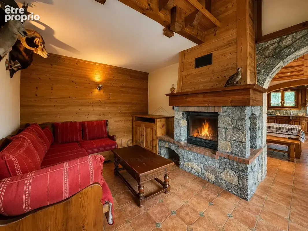 Chalet savoyard avec vue panoramique, terrasse et double garage - photo 3