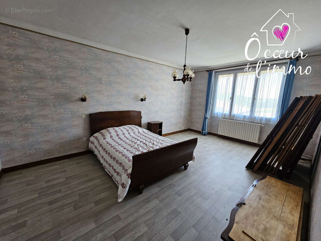 Maison 130 m² à Saint-Macaire-En-Mauges  - photo 4