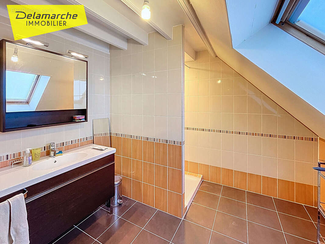 Maison à QUETTREVILLE-SUR-SIENNE