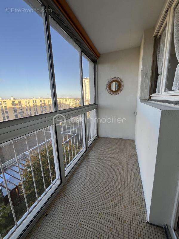 Appartement à ALLONNES