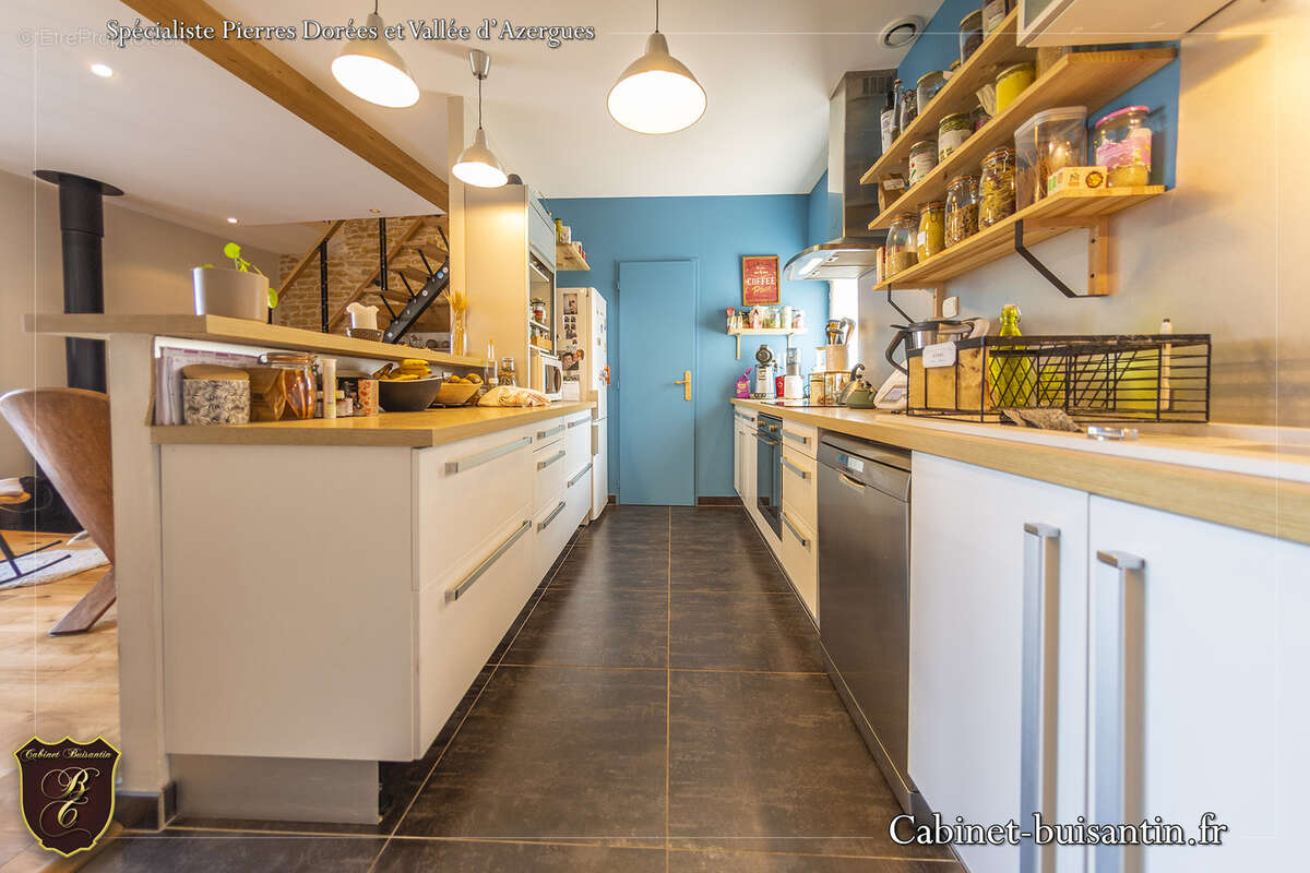 Maison à POUILLY-LE-MONIAL