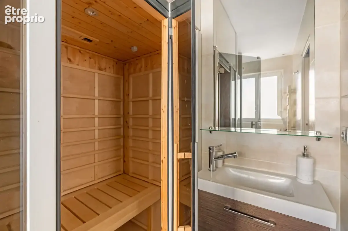 Localisation - calme - etage eleve - lumineux - photo 9