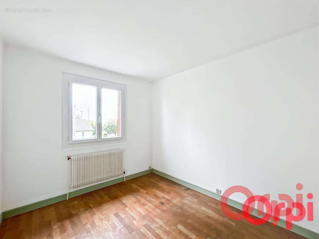 Maison à SAINT-AMAND-MONTROND