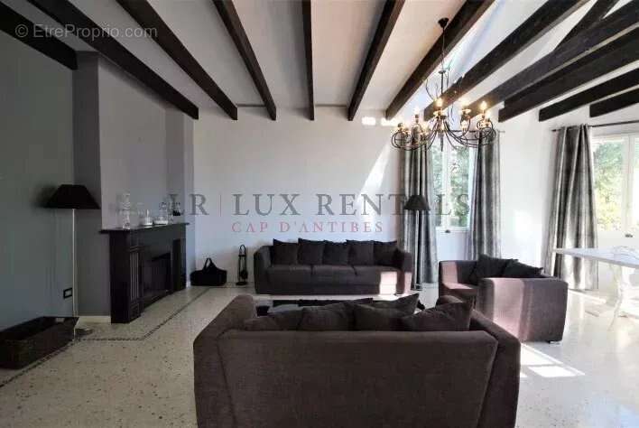 Maison à ANTIBES
