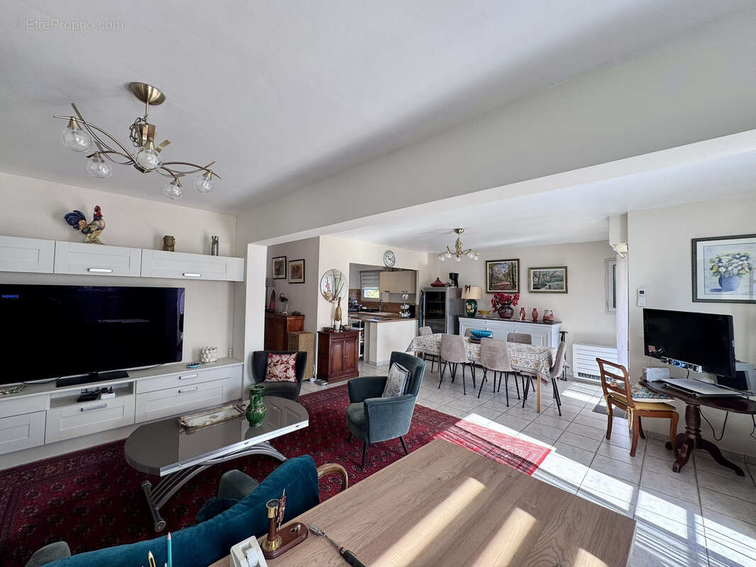 Appartement à L&#039;ISLE-SUR-LA-SORGUE