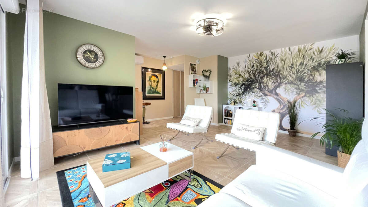 Appartement à UZES
