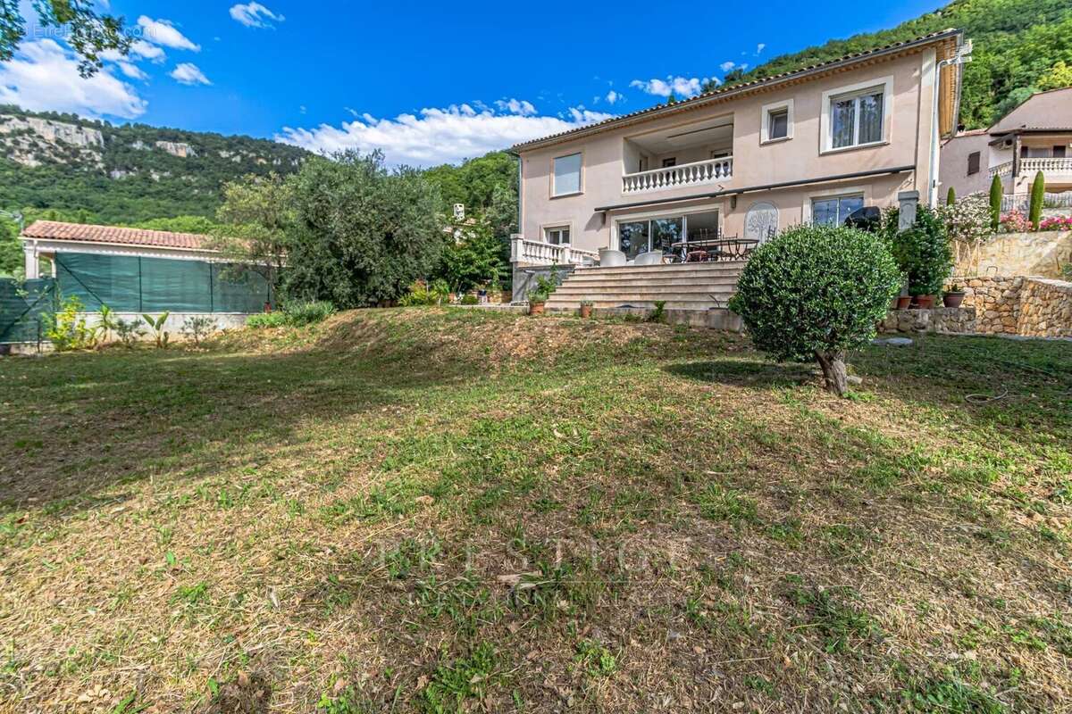 Maison à LE BAR-SUR-LOUP