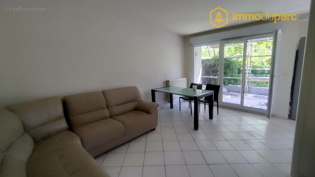 Appartement à SEYNOD