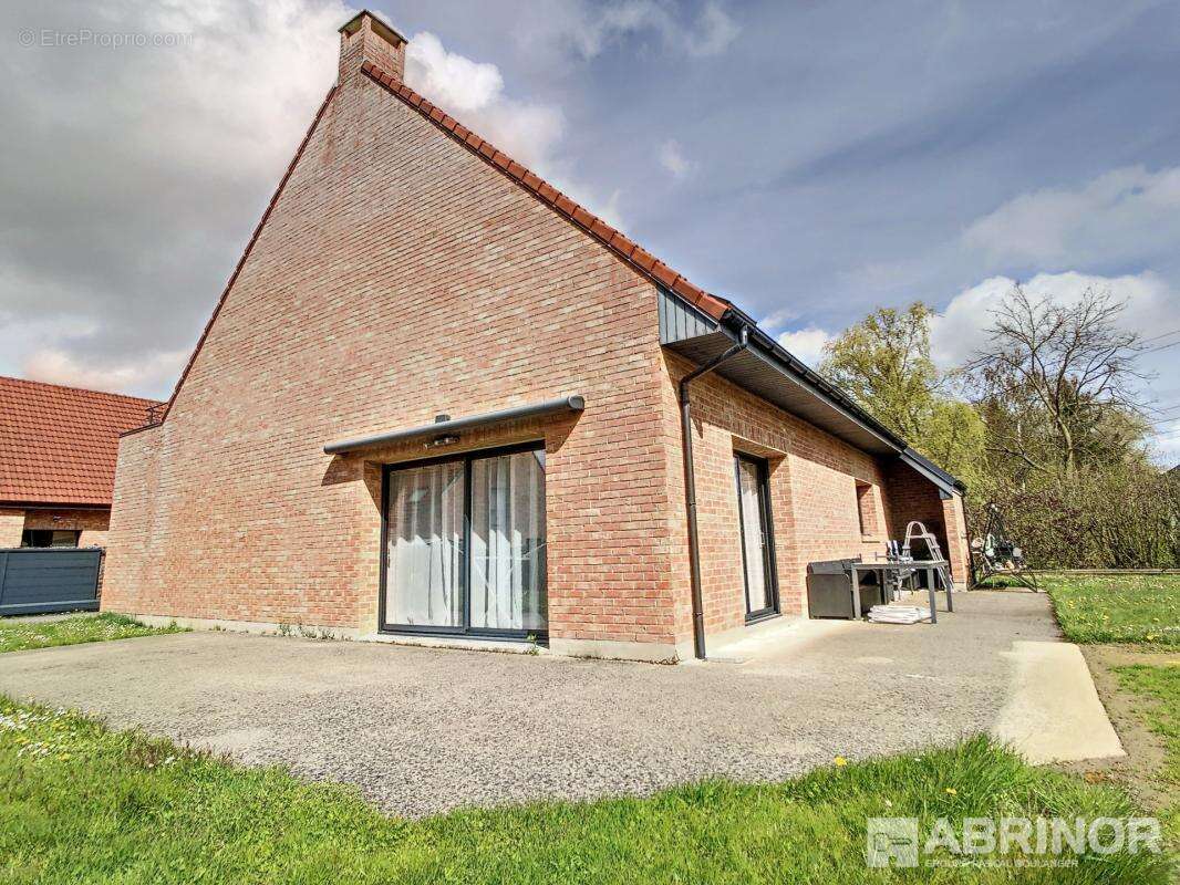 Maison à MERIGNIES