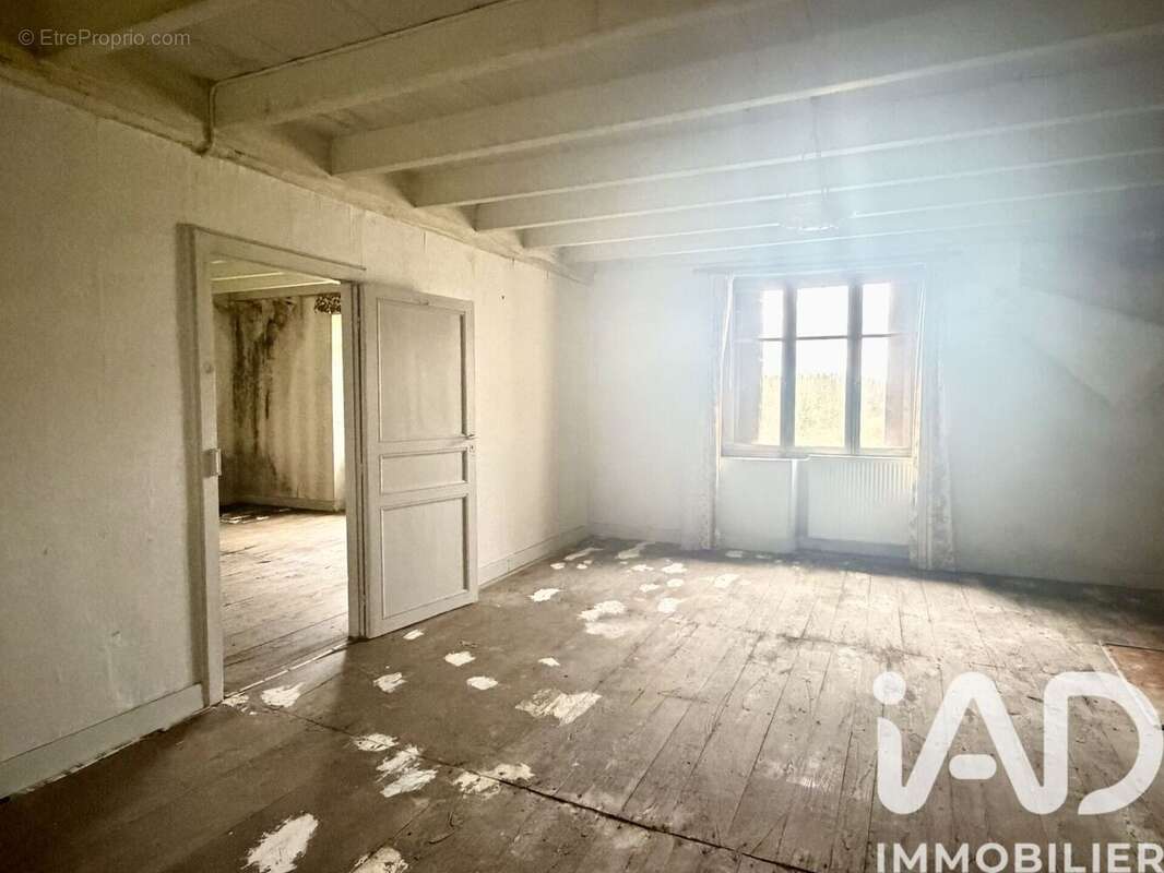 Maison 203 m² à Le Lindois  - photo 9