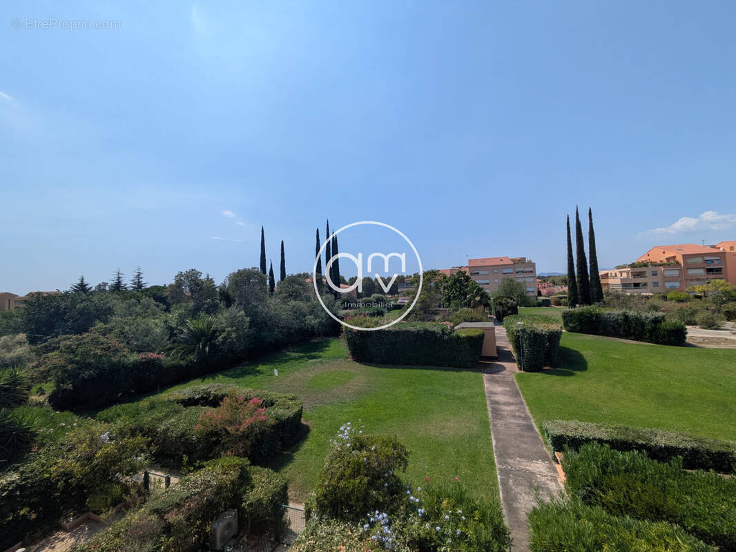 Appartement à LA LONDE-LES-MAURES