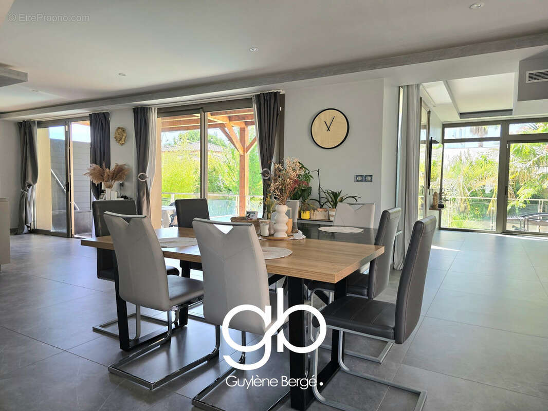 EXCLUSIVITÉ   Maison d'architecte d'exception à Saint-Sériès - photo 7