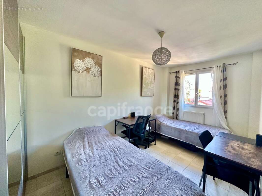 Maison de famille 136 m2 sur Jardin paysager 301 m2 - photo 14